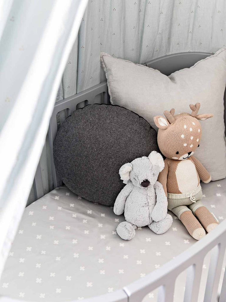 Sleepy Silk Silk Fitted Sheet for Cots / Cribs - Dove Grey Crosses