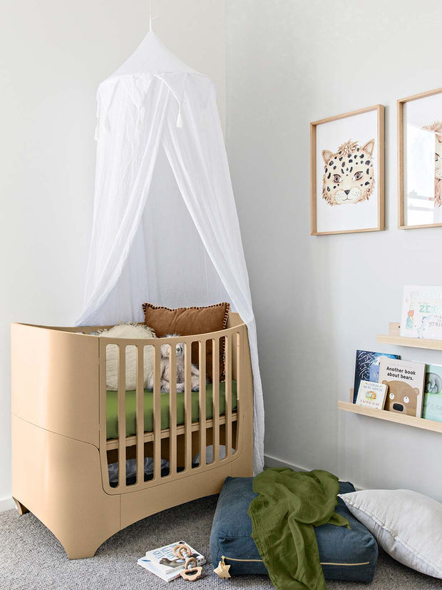 Green fitted cot 2025 sheet
