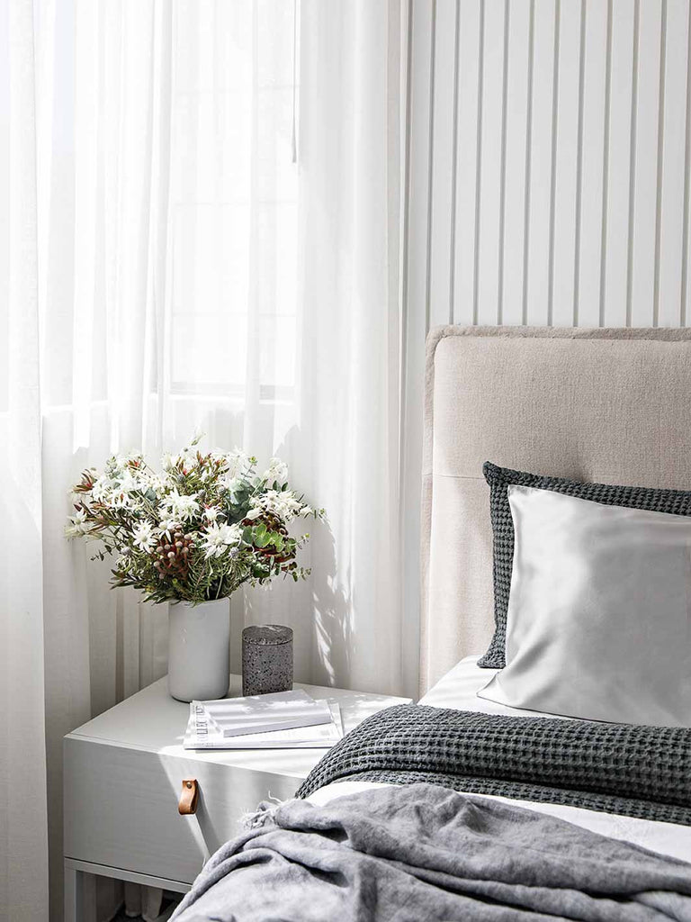 Silk clearance grey pillowcase
